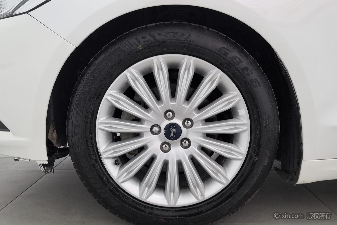 Ford Mondeo 2013 2.0L GTDi200 Luxury