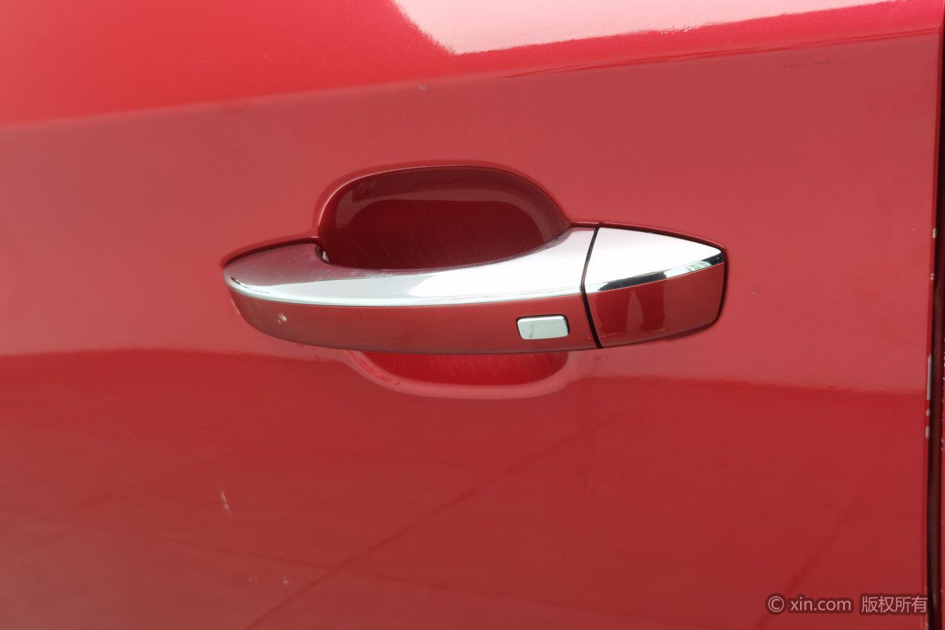 Roewe i6 2017 20T AT Flagship
