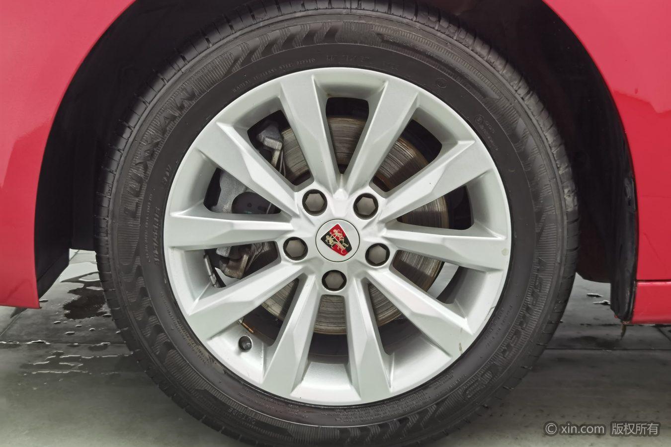 Roewe i6 2017 20T AT Flagship