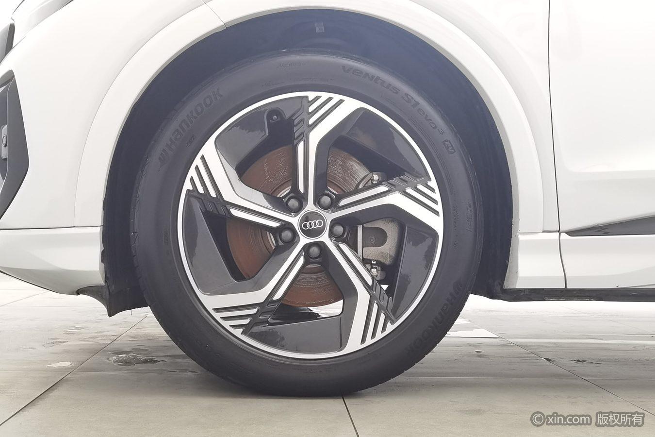 Audi Q4 e-tron 2023 40 e-tron