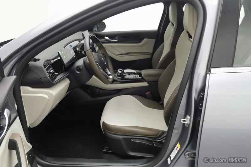 BYD Qin Plus — фото 12