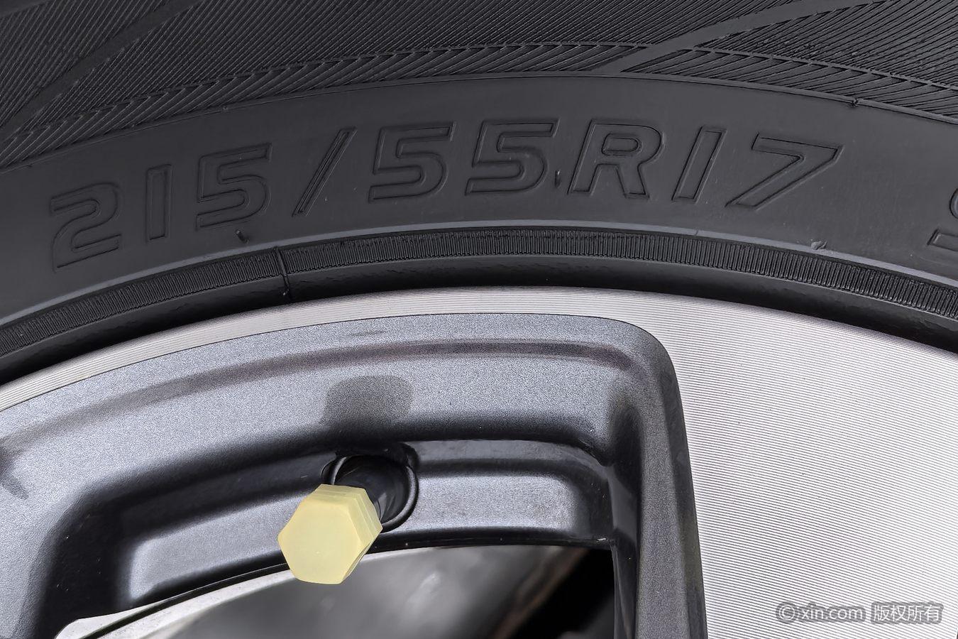 Changan CS35 PLUS 2021 gai lan jing NE 1.4T DCT Люкс