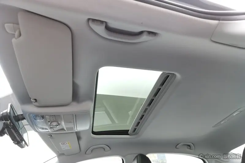 Volkswagen Passat — фото 15