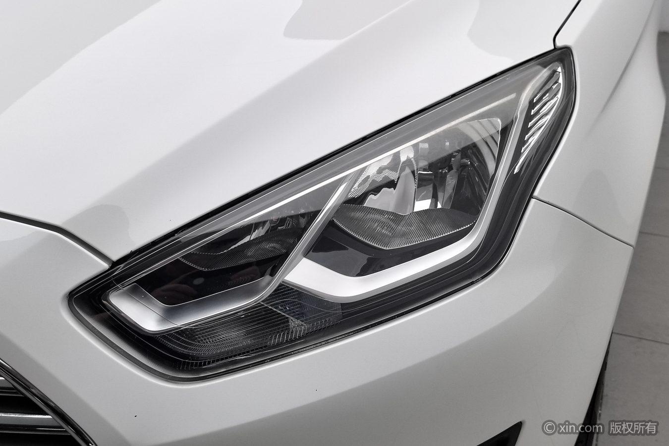 Ford Escort 2019 1.5L AT VI