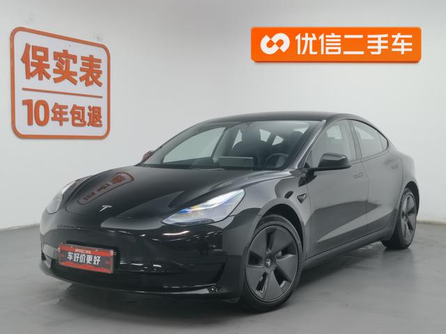 Tesla Model 3 2022 года выпуска