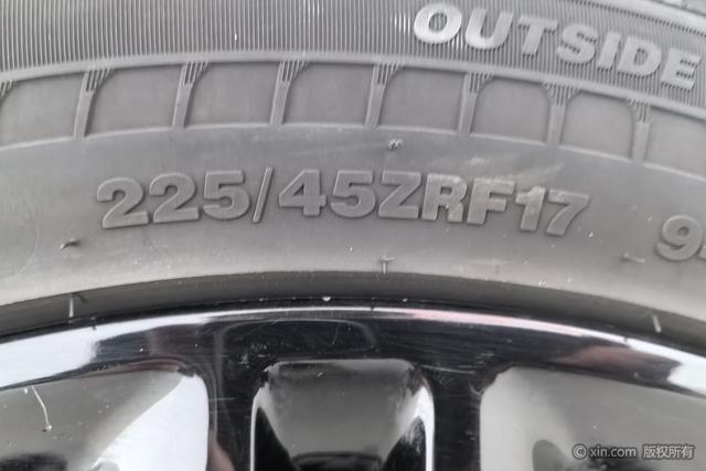 BMW 1 series 2021 Белый из Китая