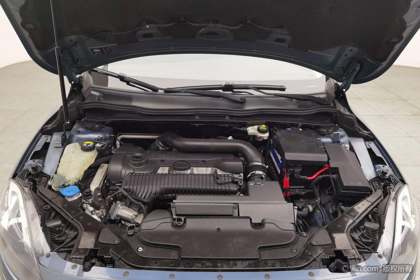 Volvo V40 2013 2.0T