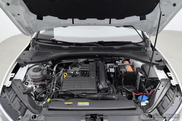 Volkswagen Sagitar 2021 280 TSI DSG — фото 5