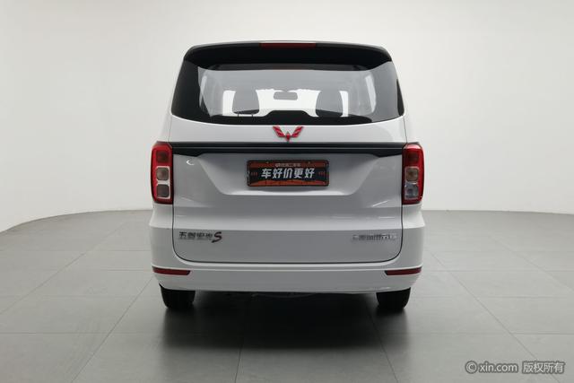 Wuling Hongguang 2021 1.5 L SMTBase — фото 3