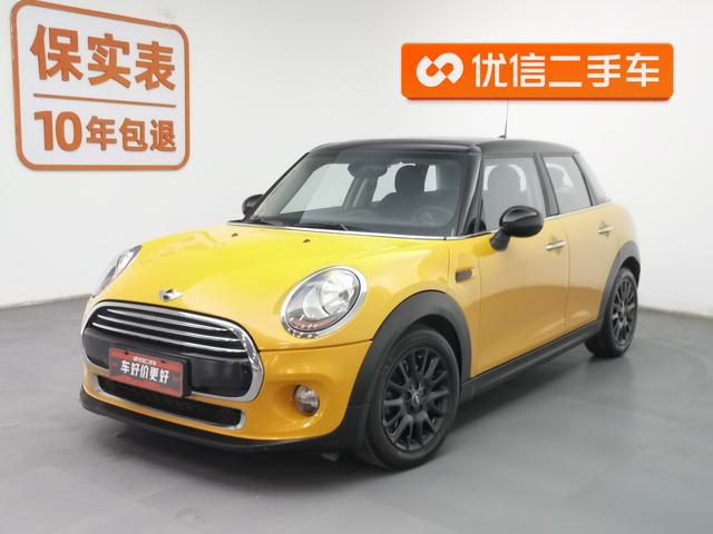 MINI Cabrio 2015 года выпуска