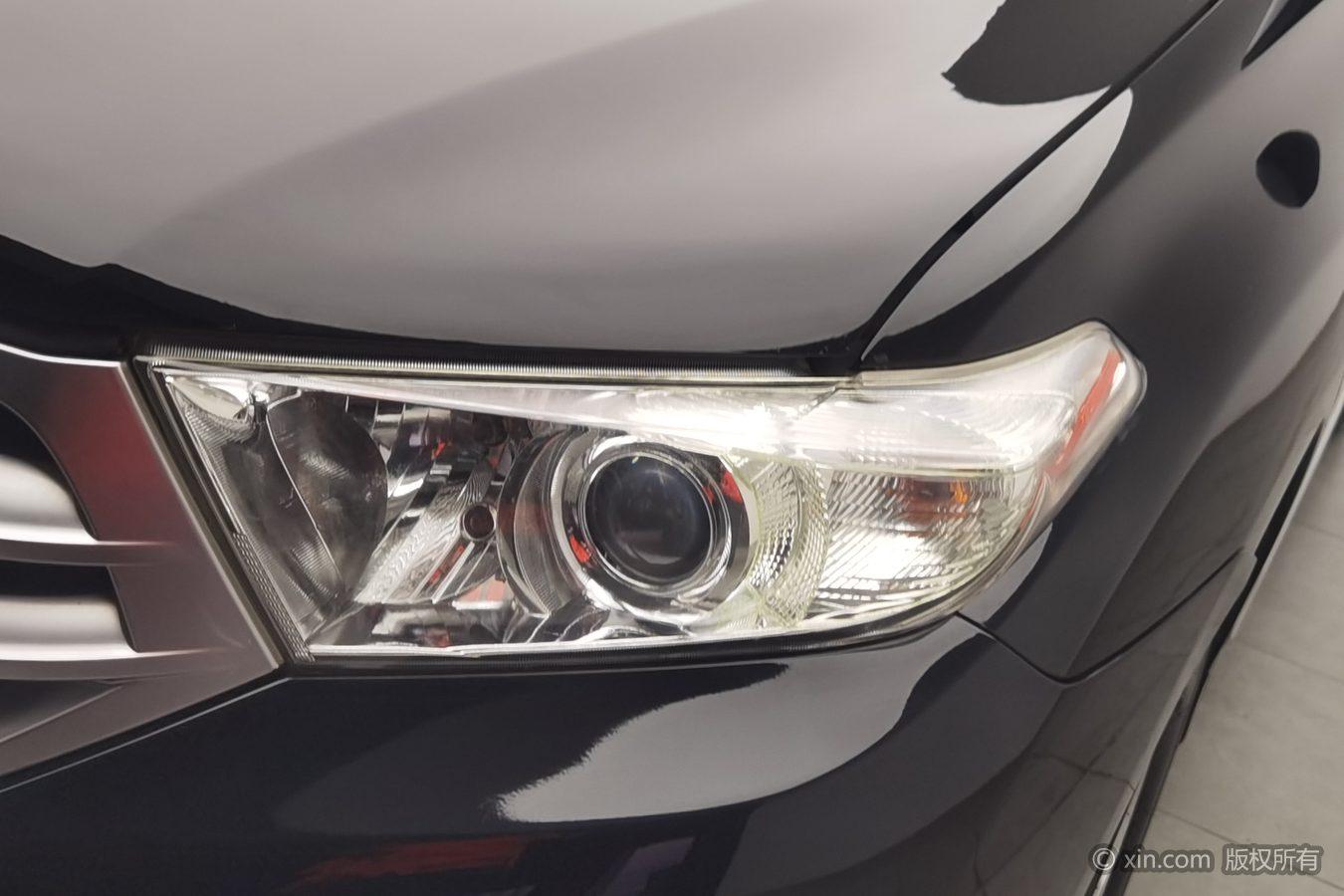 Toyota Highlander 2012 2.7L 5 мест Elite