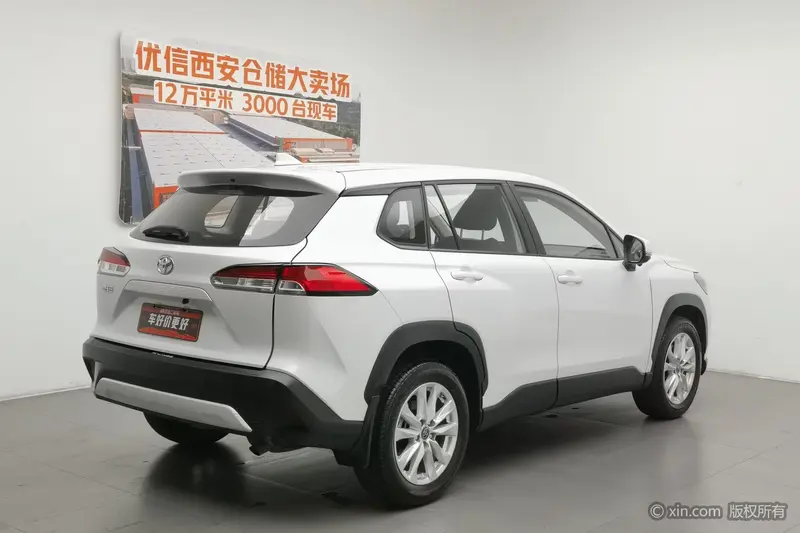 Toyota Corolla Cross — фото 4