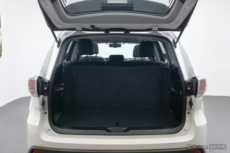 Toyota Highlander 2.0 T 4 WD Luxury 7 — фото 20