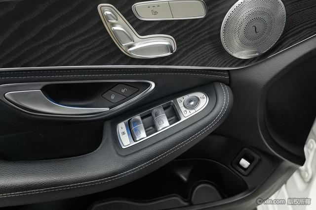 Mercedes Benz C-Class 2017 — фото 22