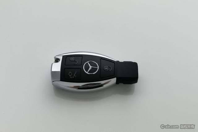 Mercedes Benz C-Class 2017 — фото 6