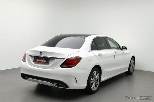 Mercedes Benz C-Class 2017 — фото 4