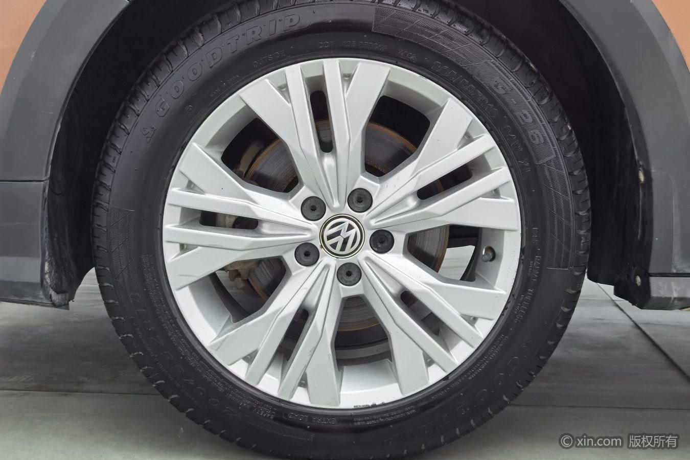 Volkswagen C-Trek 2018 1.5L AT Comfort