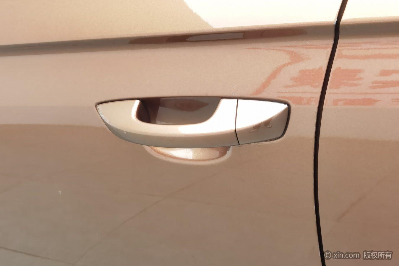Volkswagen C-Trek 2018 1.5L AT Comfort