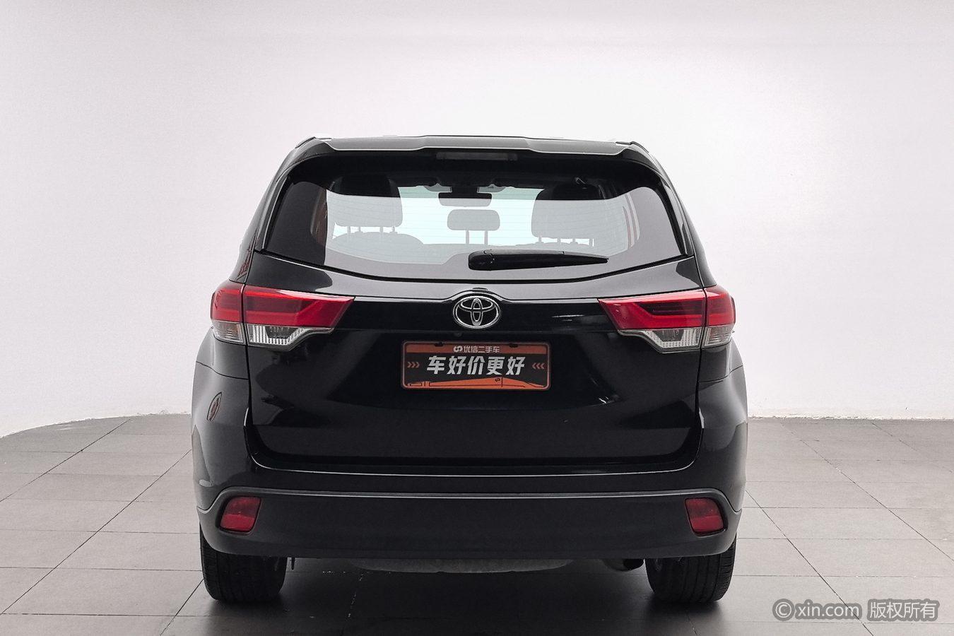 Toyota Highlander 2021 2.0T Luxury 7 мест