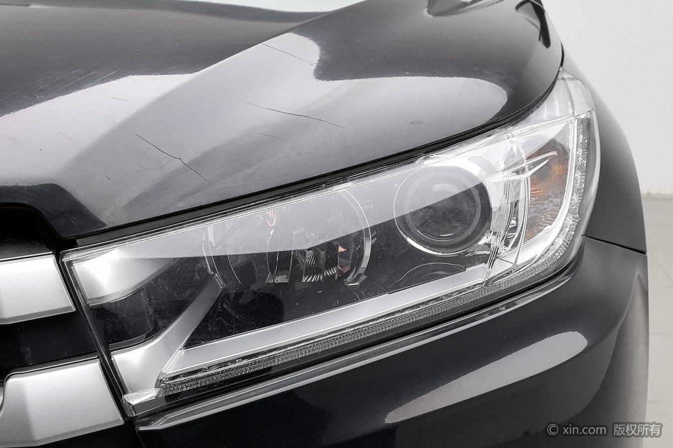 Toyota Highlander 2021 2.0T Luxury 7 мест