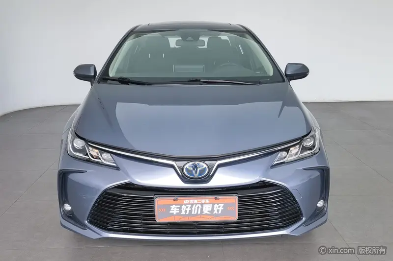 Toyota Corolla — фото 2