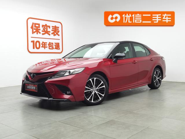 Toyota Camry 2018 года выпуска
