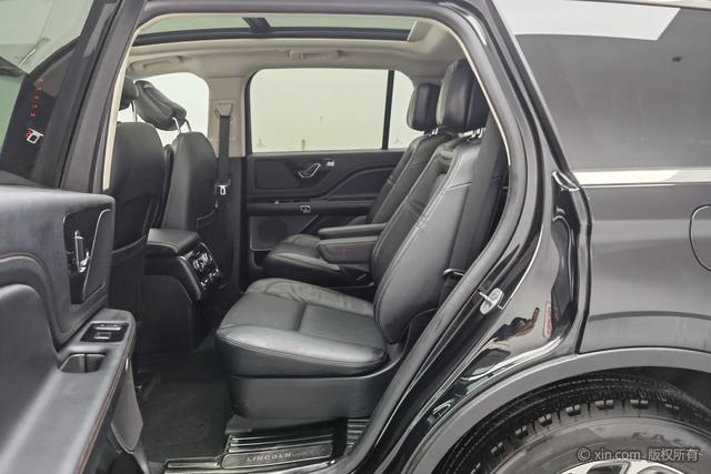 Lincoln Aviator 2023 3.0 T V 6 4 WD — фото 19