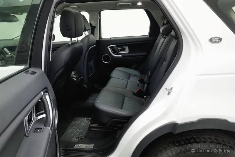 Land Rover Discovery Sport 240PS HSE LUXURY VI — фото 14