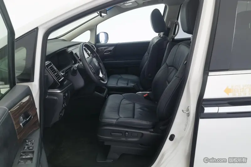 Honda Elysion 2.4 L Luxury — фото 12