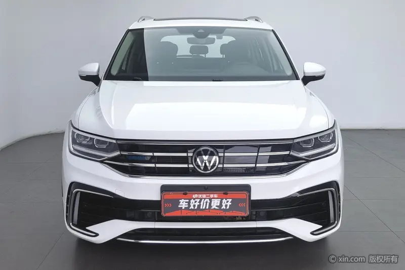Volkswagen Tiguan L — фото 2