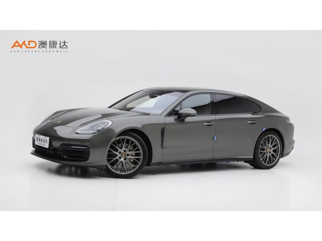 Porsche Panamera 2023 года выпуска