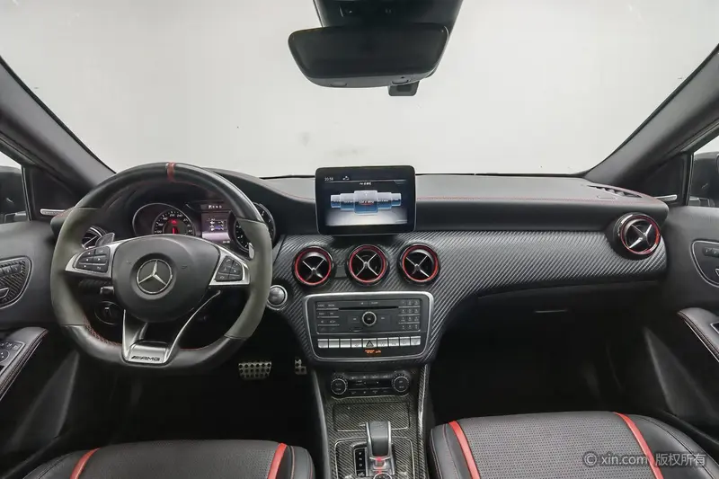 Mercedes-Benz A-Class AMG A 45 4 MAT IC — фото 8