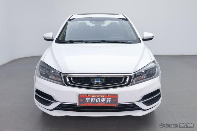 Geely Emgrand 2018 1.5 L CVT — фото 2