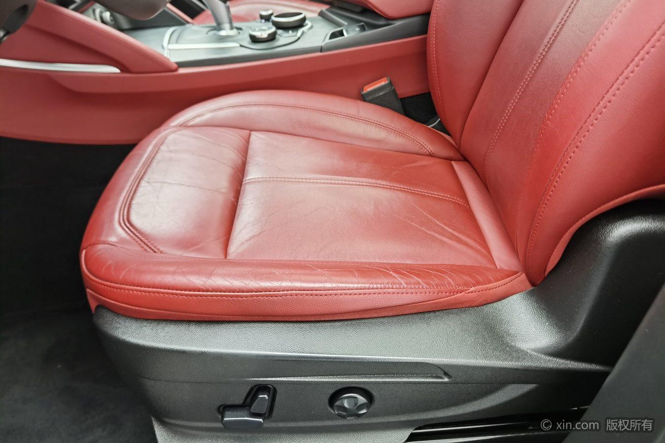 Alfa Romeo Stelvio si tan wei 2017 2.0T 200HP jing ying ban