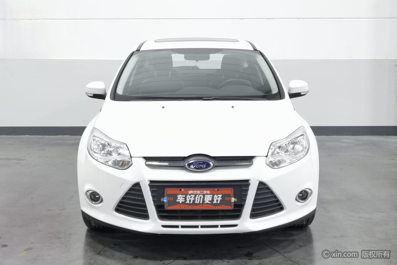 Ford Focus 2012 1.6L AT