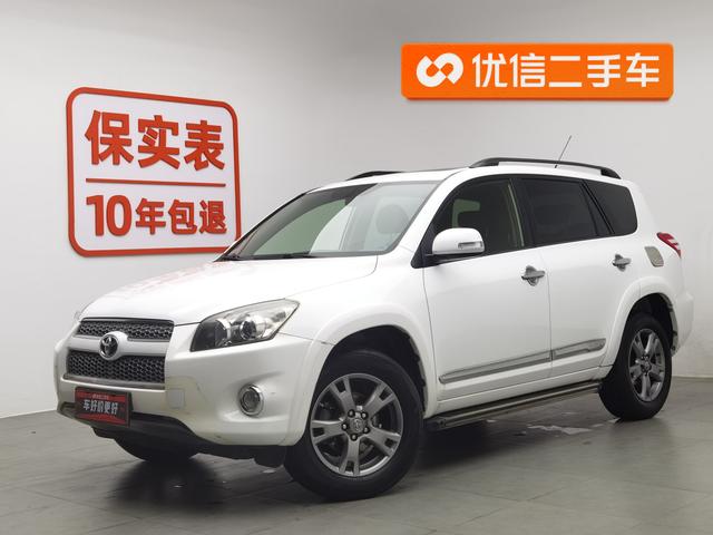 Toyota RAV 4 2013 года выпуска
