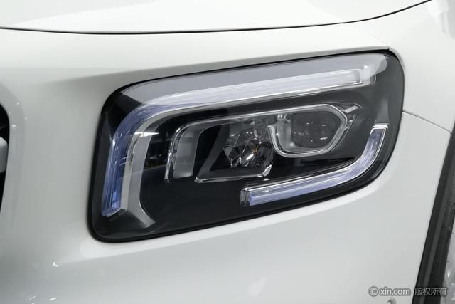 Mercedes-Benz GLB 2023 GLB 220 — фото 7