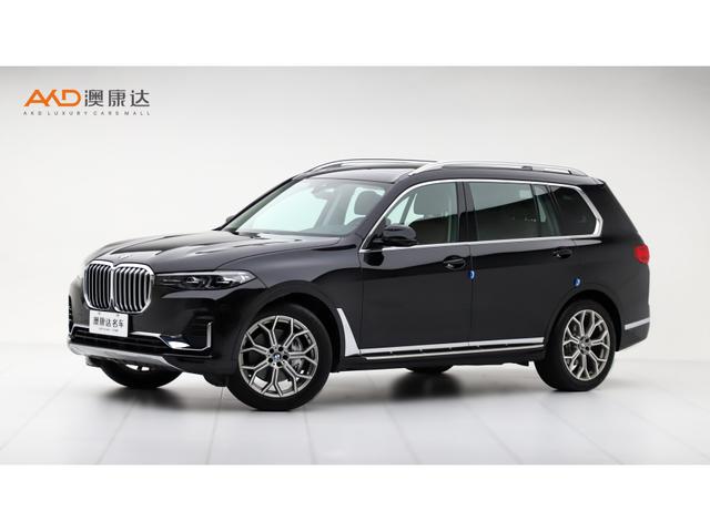 BMW X7 2021 года выпуска