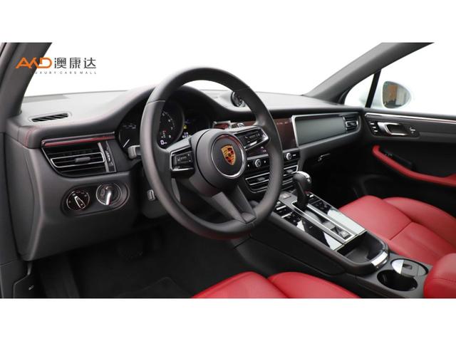 Porsche Macan 2022 Macan 2.0 T — фото 7