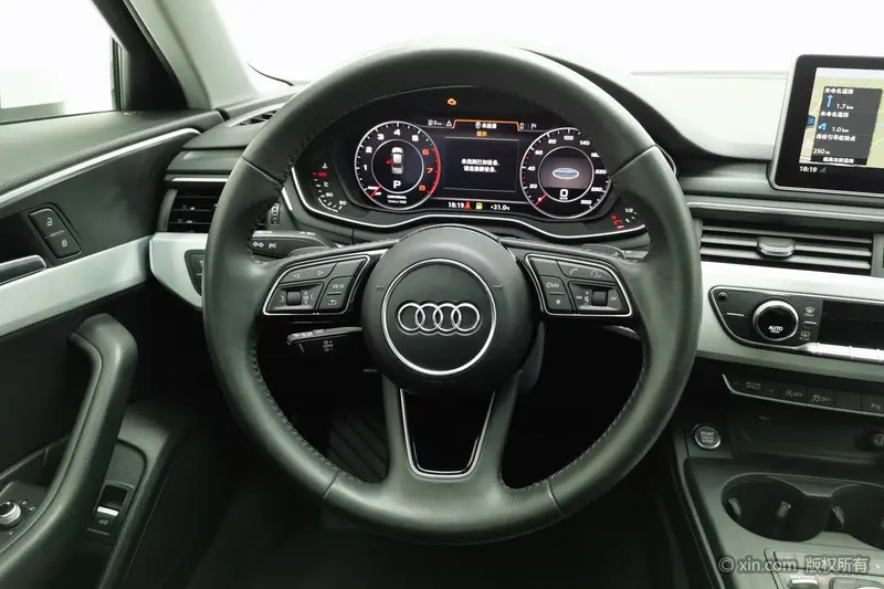 Audi A4L — фото 9