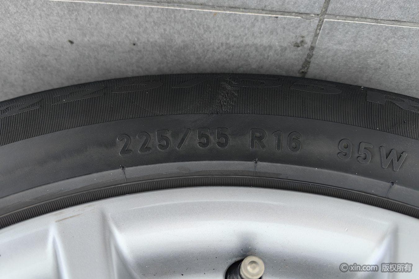 BMW 3 Series 2015 320Li Style