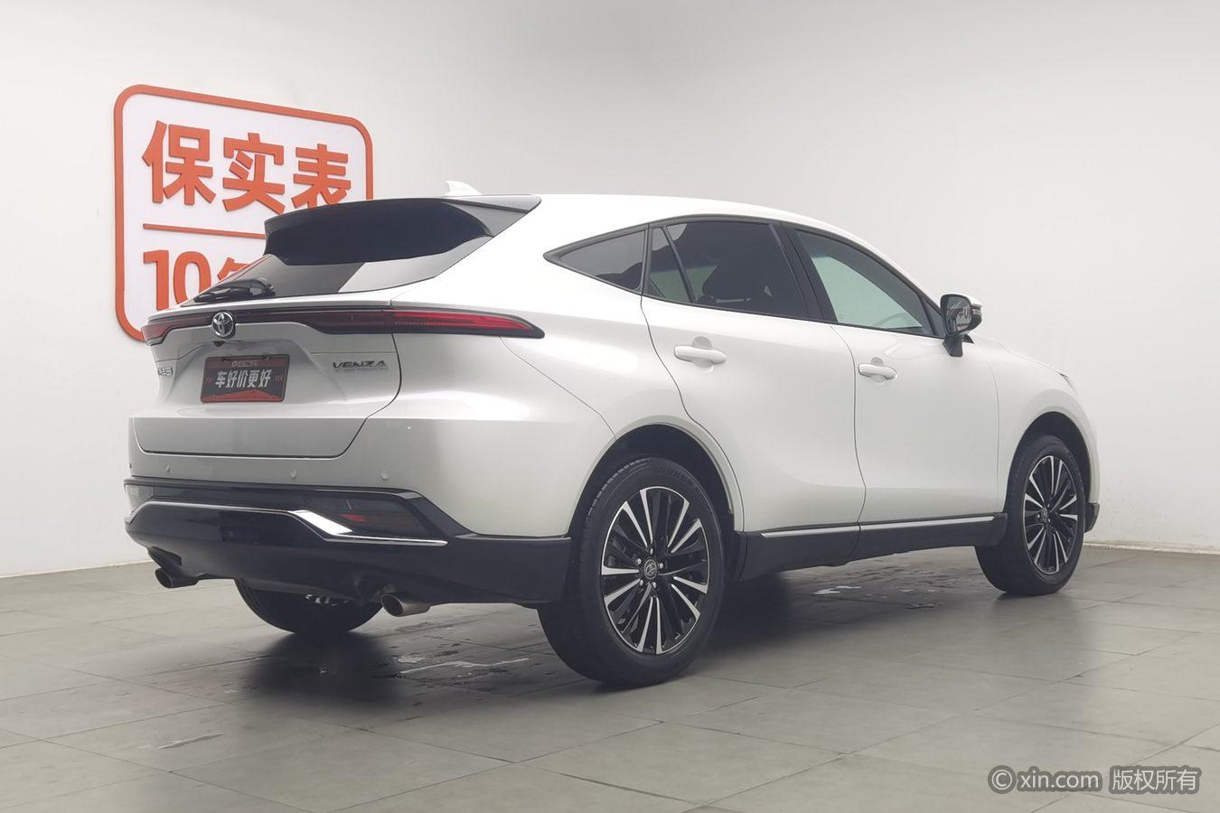 Toyota Venza 2024 2.0L CVT Luxury