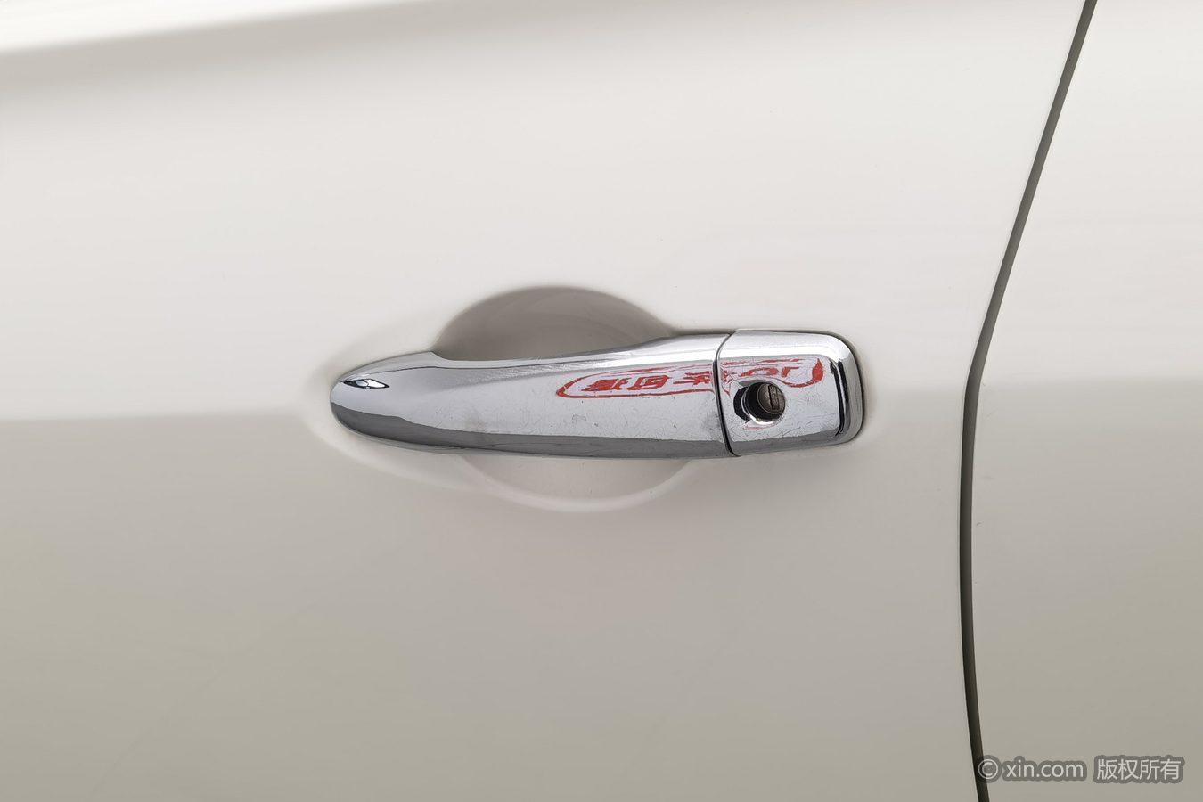 Nissan Kicks 2020 1.5L MT