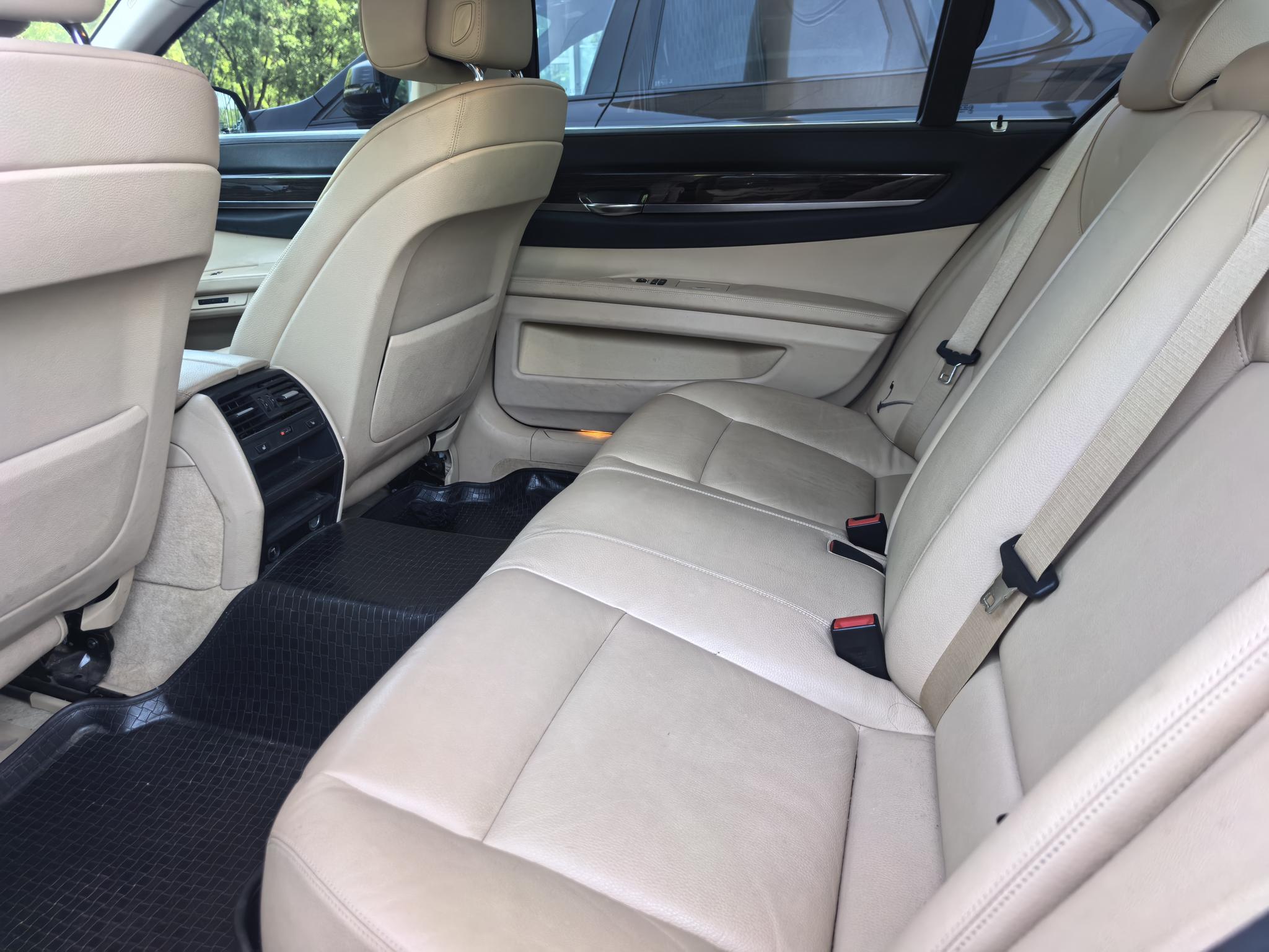 BMW 7 Series 7 2011 730Li Elegant