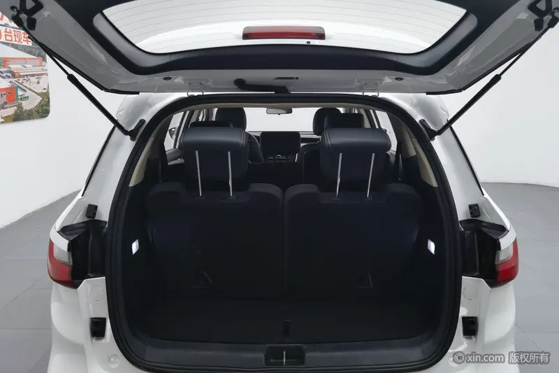 BYD Song MAX 1.5 T MTLuxury 7 — фото 17