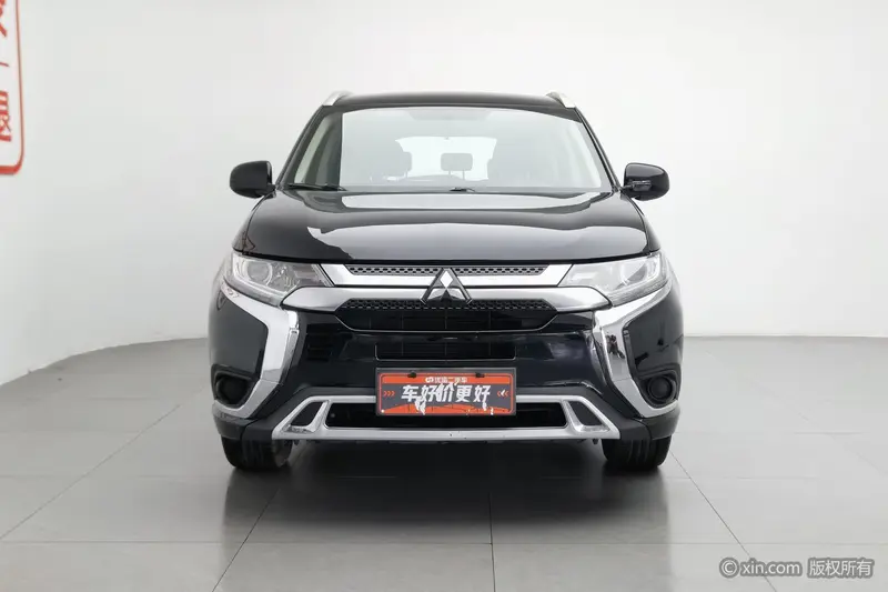 Mitsubishi Outlander — фото 2
