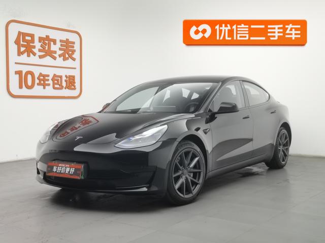 Tesla Model 3 2022 года выпуска
