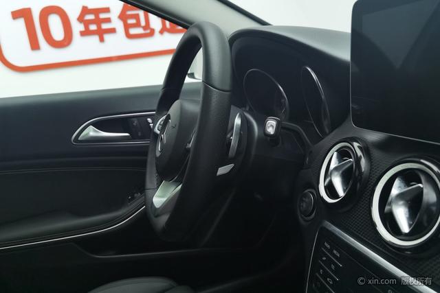 Mercedes-Benz GLA 2019 GLA 200 — фото 12