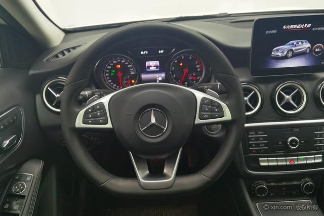 Mercedes-Benz GLA 2019 GLA 200 — фото 14