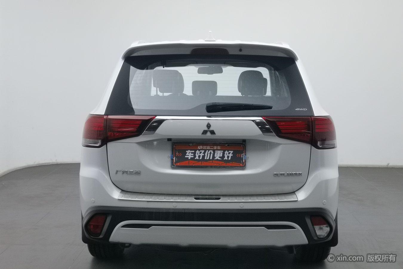 Mitsubishi Outlander 2019 2.4L 5 мест V
